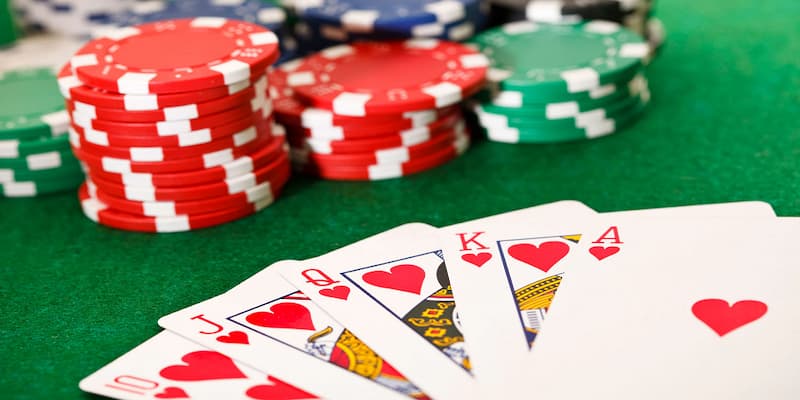 Các biến thể phổ biến của bài Poker online